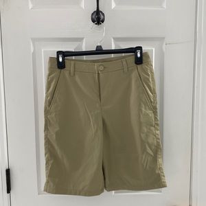 Boy youth Under Armour shorts size 16